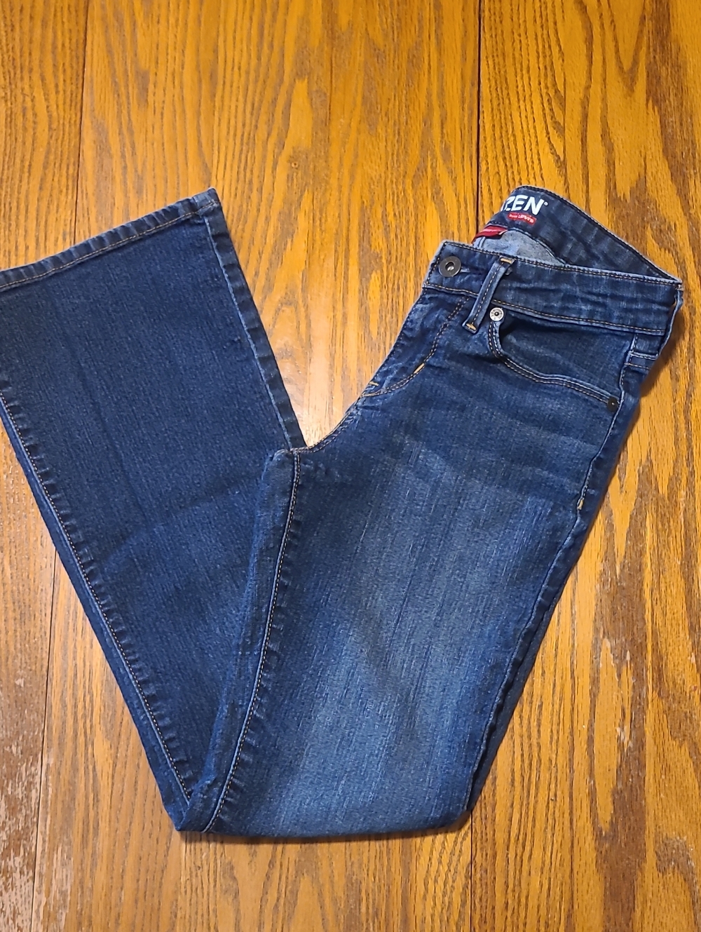 Levi's Denizen Women's Dark Indigo Bootcut Jeans Size 2 Short